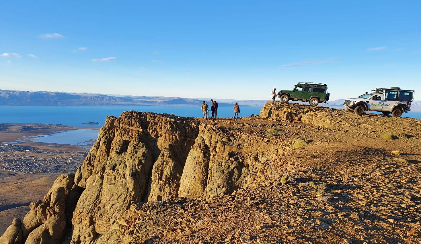Cerro Huyliche 4x4 y Trekking - Imagen 3