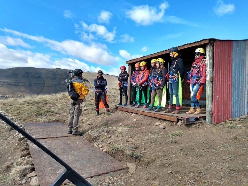 Cerro Huyliche 4x4 y Zipline - Imagen 5